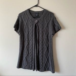 Calvin Klein Jeans - Women’s short sleeve cable button down sweater, size XL